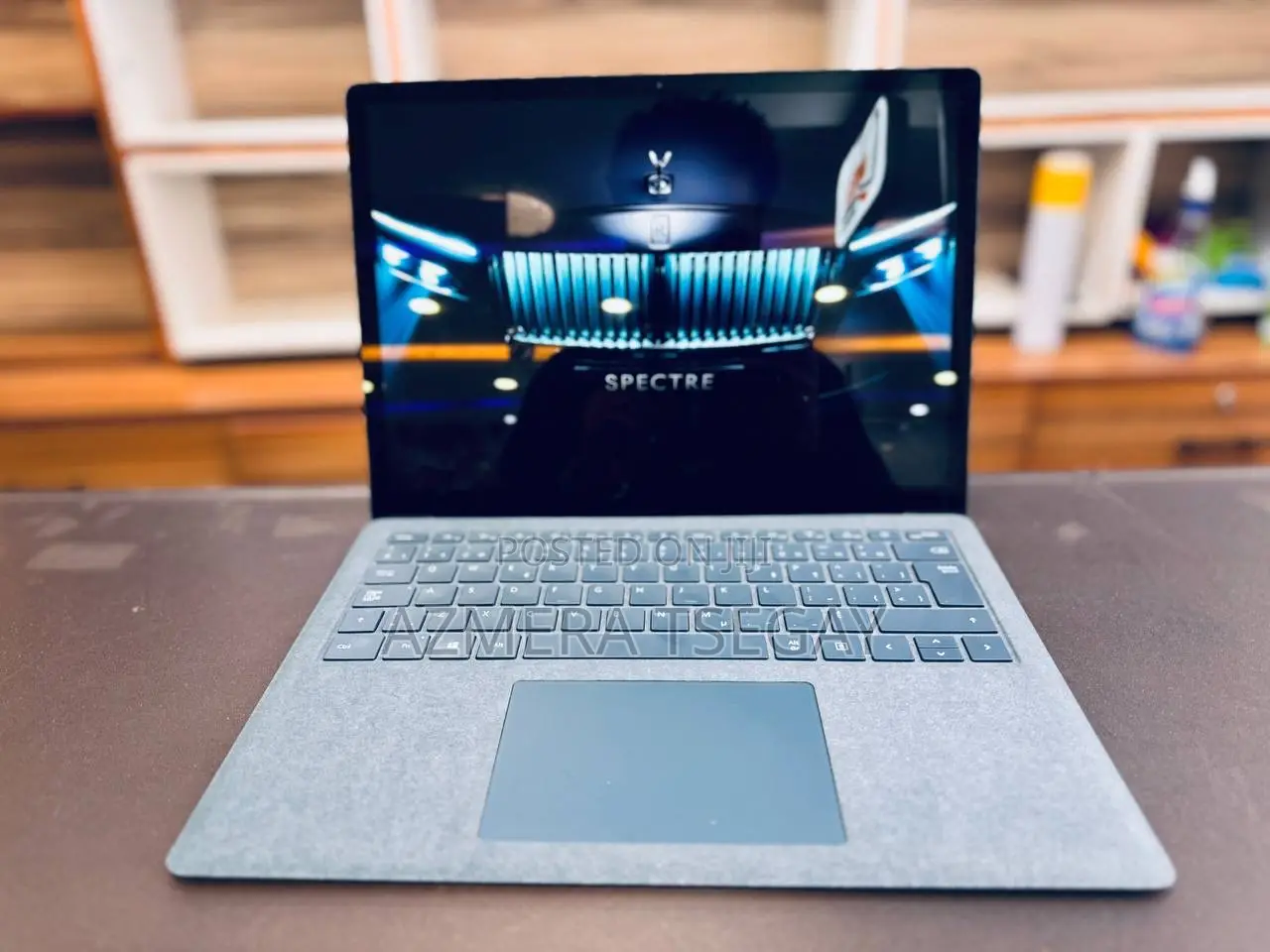 New Laptop Microsoft Surface 16GB Intel Core i7 SSD 256GB