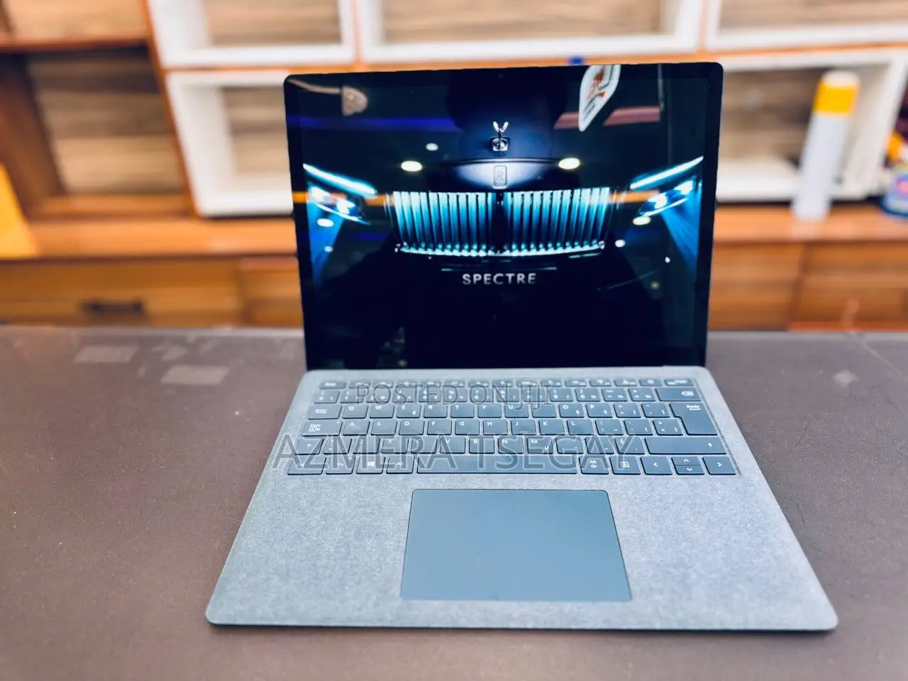 New Laptop Microsoft Surface 16GB Intel Core i7 SSD 256GB