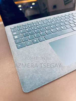 New Laptop Microsoft Surface 16GB Intel Core i7 SSD 256GB