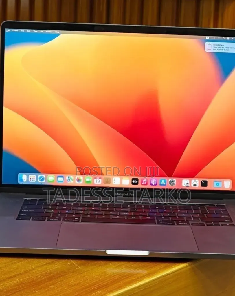 New Laptop Apple MacBook Pro 2019 16GB Intel Core i7 SSD 512GB