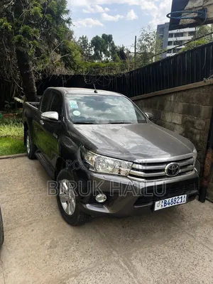 Toyota Hilux Revo Double Cab Deisel 2.4 AWD 2019 Gray