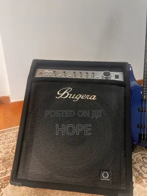 Bugera Ultrabass Bxd15 Professional 1000w Bass Combo Amp (Super Clean)