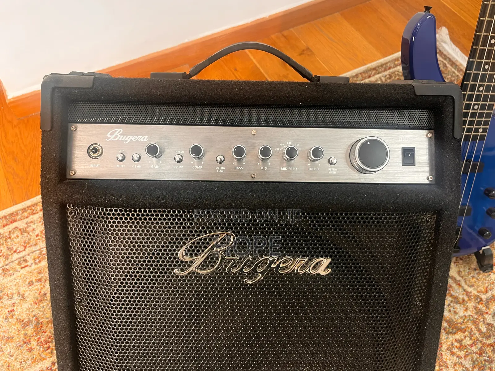 Bugera Ultrabass Bxd15 Professional 1000w Bass Combo Amp (Super Clean)