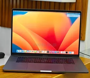 New Laptop Apple MacBook Pro 2019 16GB Intel Core i7 SSD 512GB