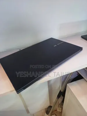 New Laptop Asus VivoBook 15 X505BA 16GB Intel Core i9 SSD 1T