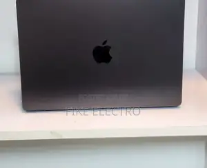 New Laptop Apple MacBook Pro 2025 M5 14-inch 16GB SSD 1T