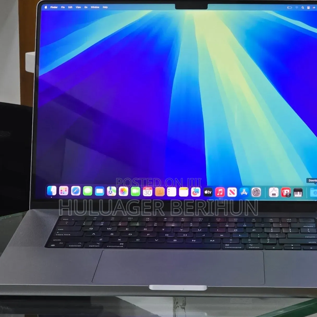 New Laptop Apple MacBook Pro 2020 M1 32GB Apple M1 SSD 32GB