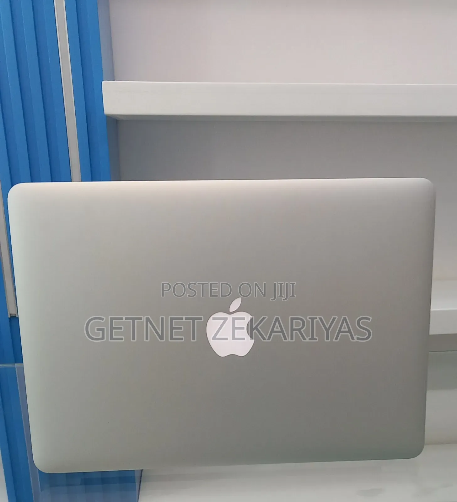New Laptop Apple MacBook Air 2017 8GB Intel Core i5 SSD 128GB