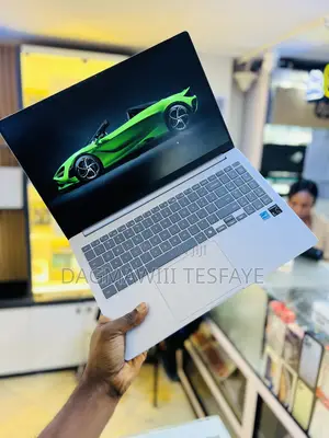 New Samsung Galaxy Book4 16GB Qualcomm Snapdragon X Plus SSD 512GB