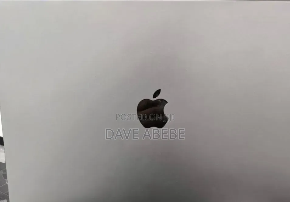 New Laptop Apple MacBook Pro M1 32GB Apple M1 Pro SSD 1T