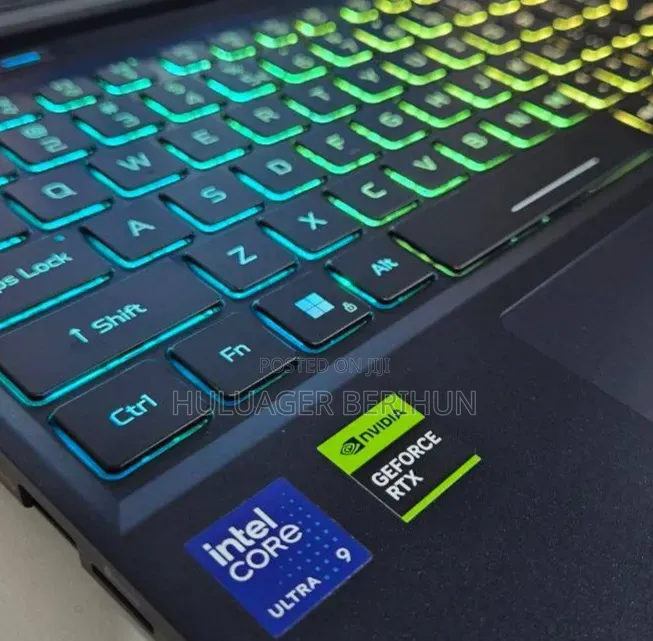 New Laptop Acer Predator Helios Neo 16 16GB Intel Core Ultra 9 SSD 1T