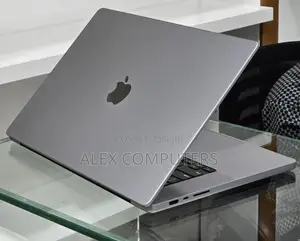 New Laptop Apple MacBook Pro 32GB Apple M1 Max SSD 512GB