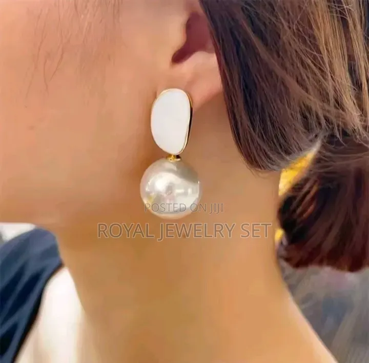 Womens Earing