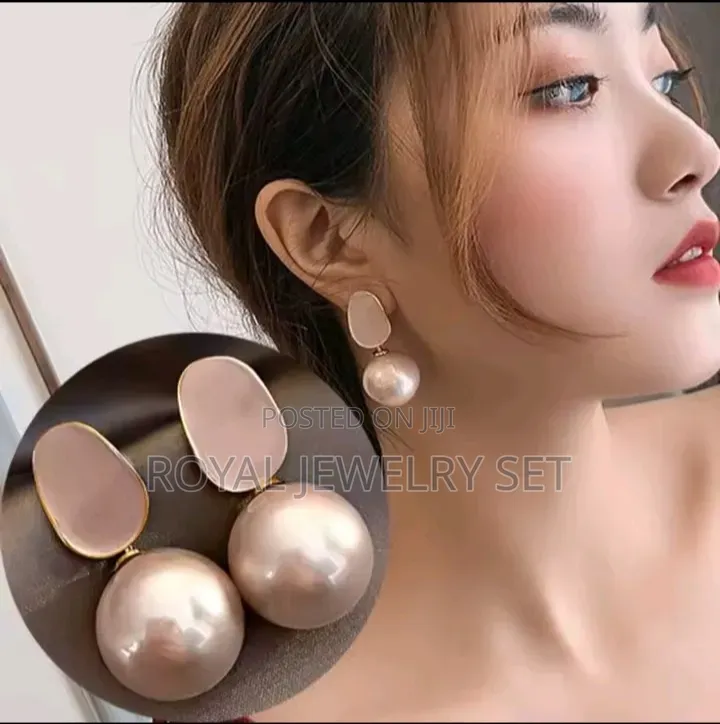 Womens Earing