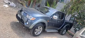 Mitsubishi L200 2008 Black