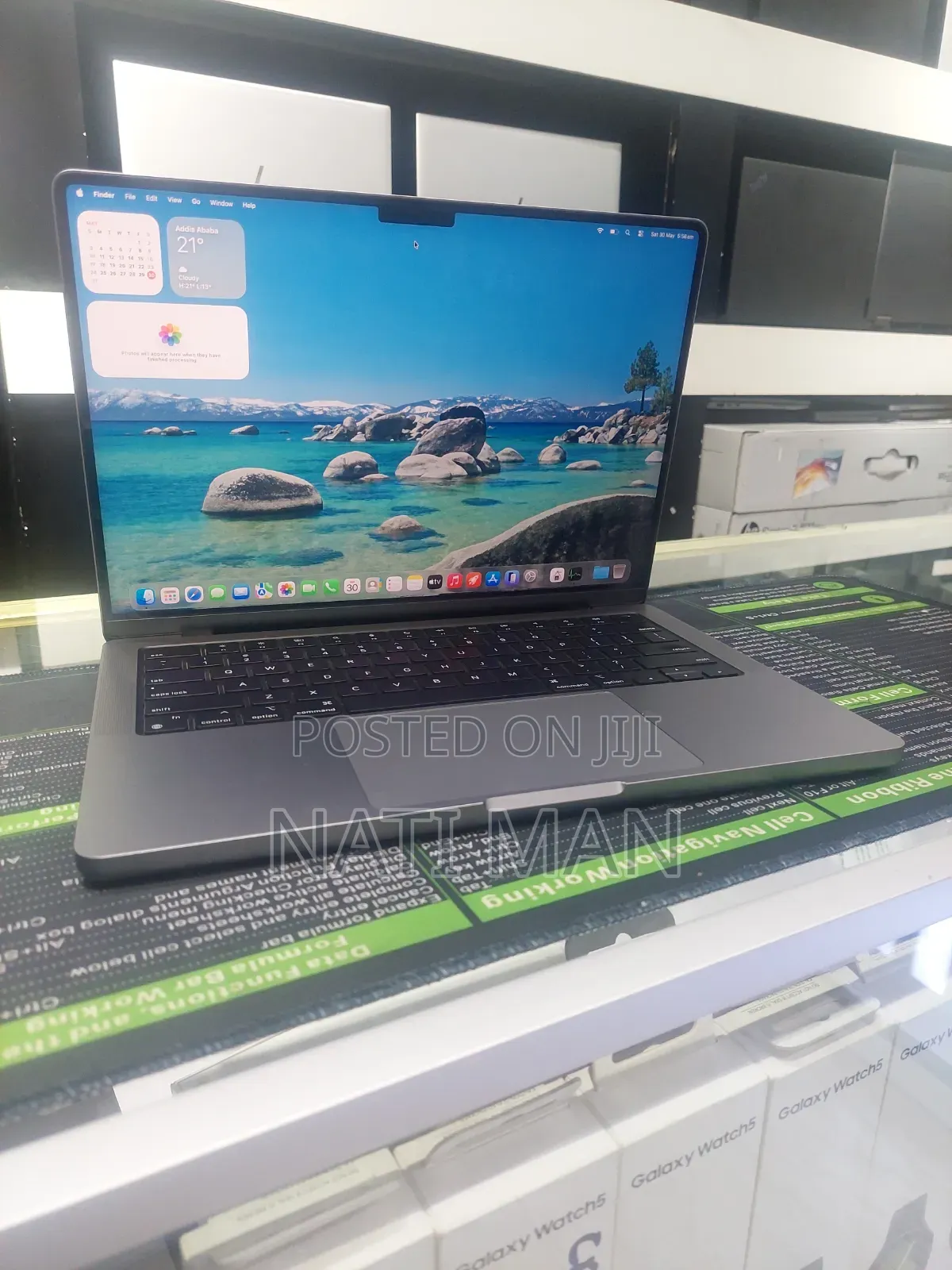 New Laptop Apple MacBook Pro 2023 M3 14-inch 8GB Apple M3 SSD 512GB