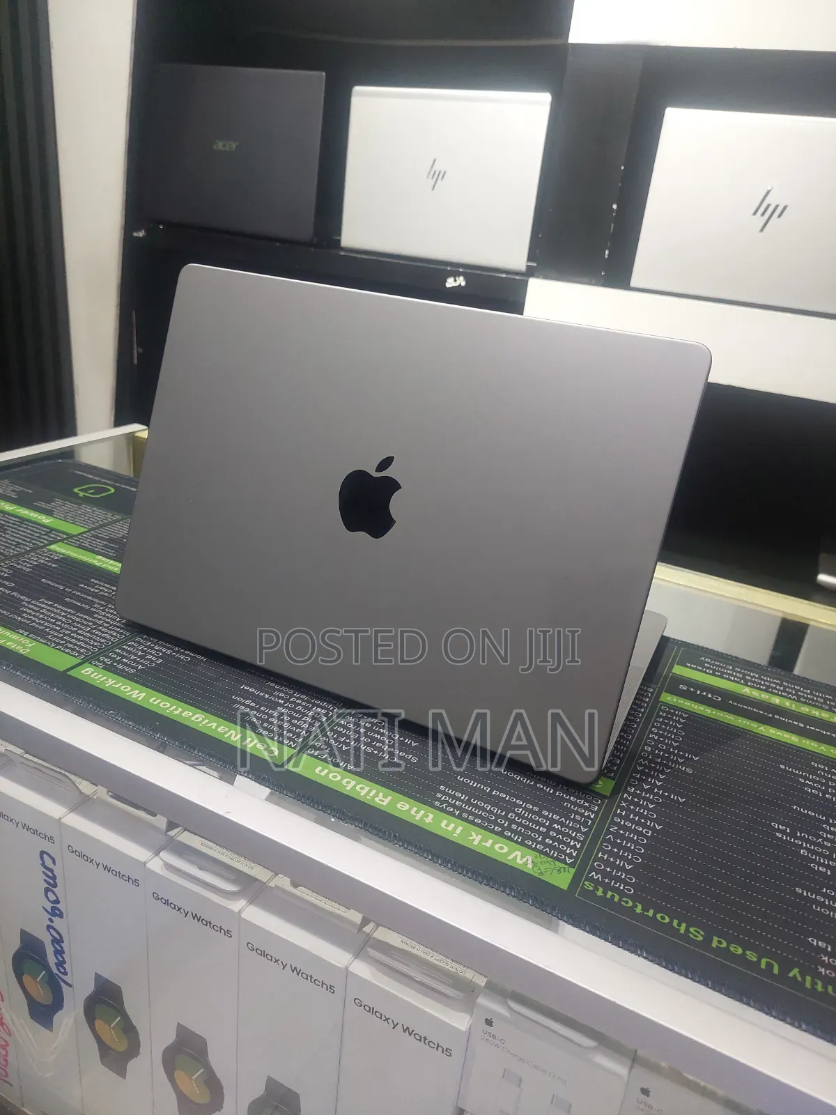 New Laptop Apple MacBook Pro 2023 M3 14-inch 8GB Apple M3 SSD 512GB