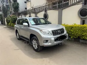 Toyota Land Cruiser Prado 3.0 TD 2012 Silver