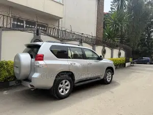 Toyota Land Cruiser Prado 3.0 TD 2012 Silver