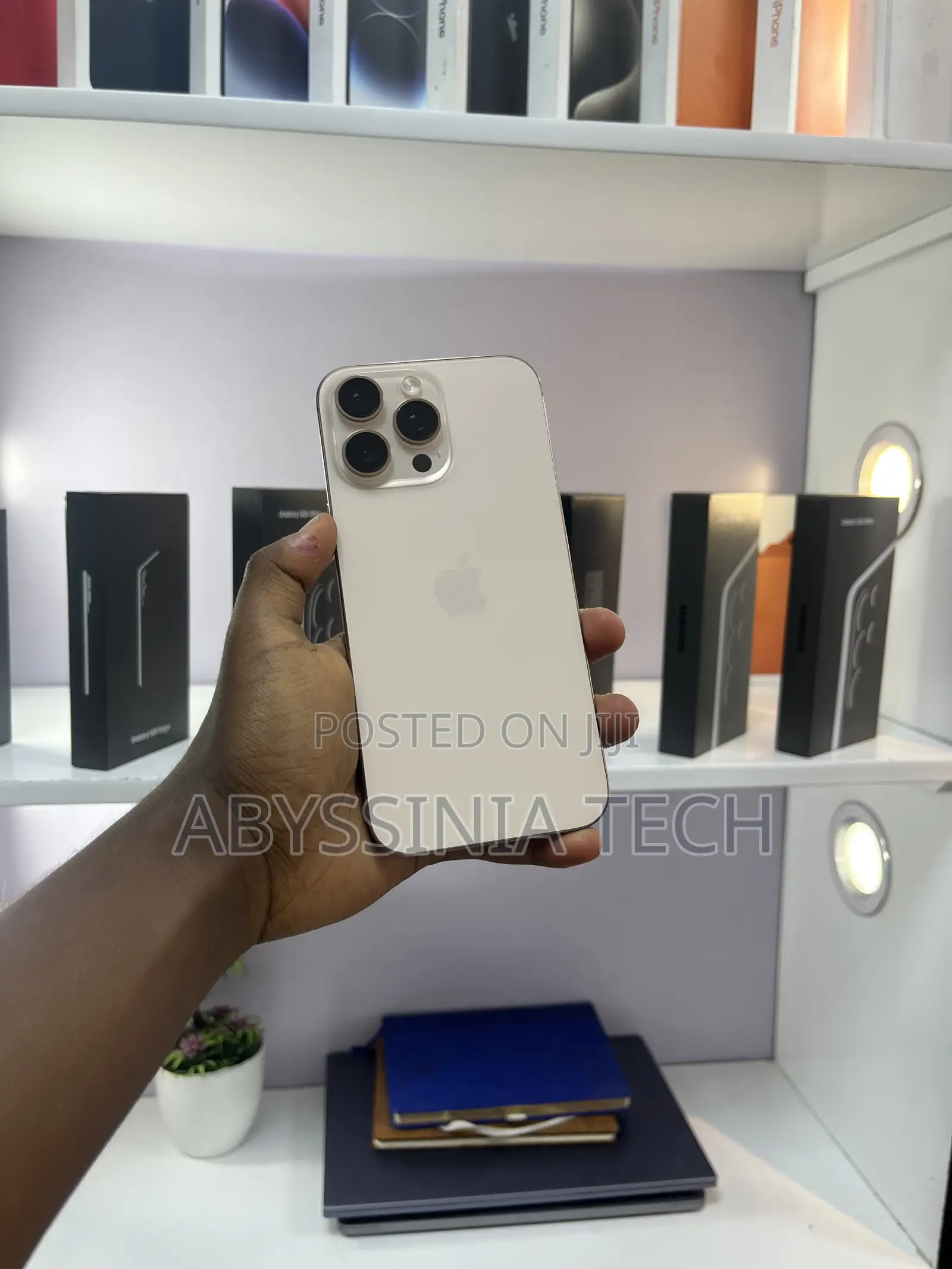 Apple iPhone 16 Pro Max 256 GB White