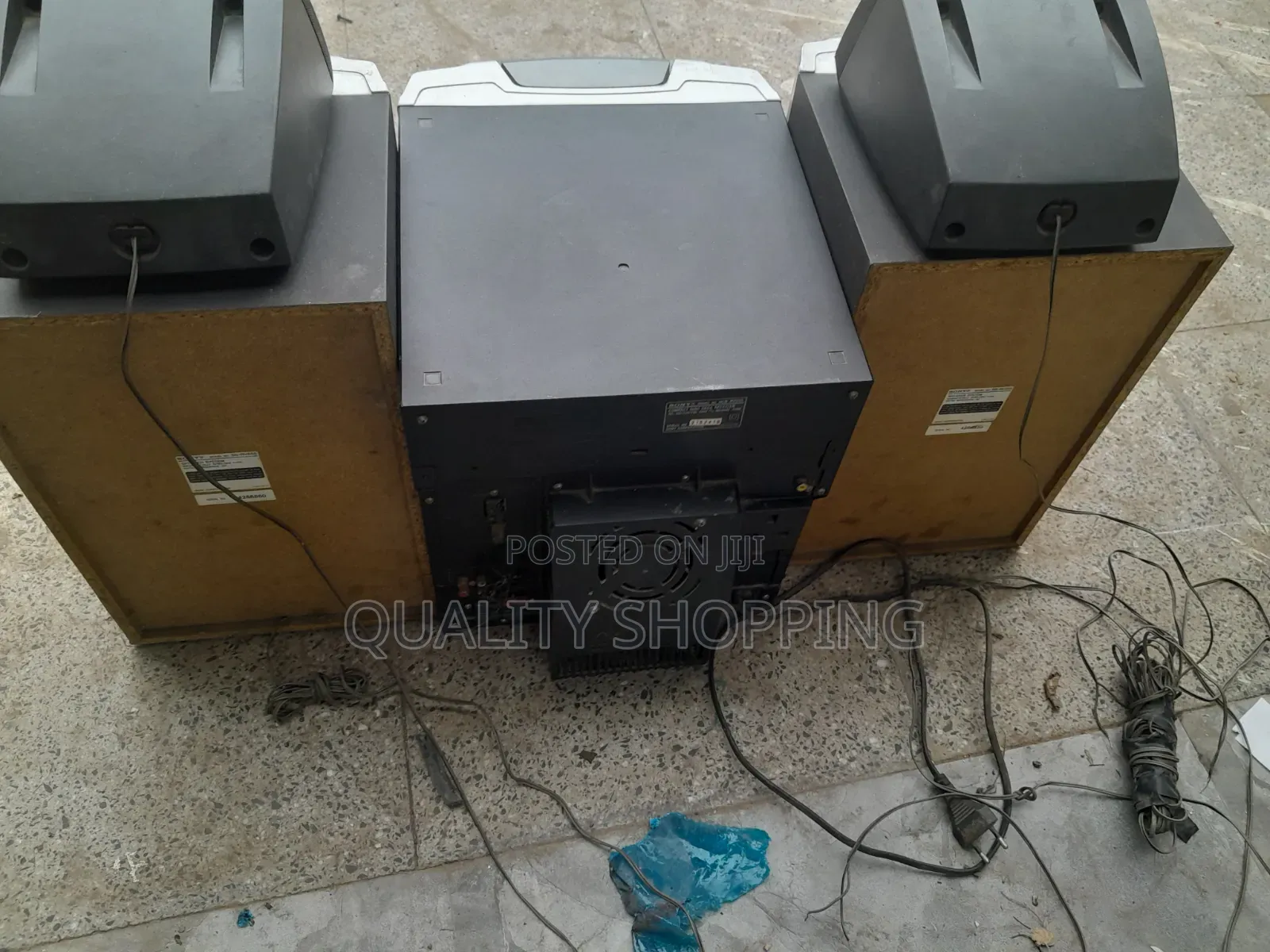 Sony HCD-Rv555 Sound System Speaker