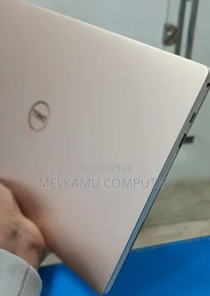 New Laptop Dell XPS 13 8GB Intel Core i7 SSD 512GB