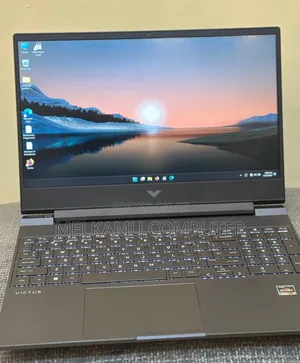 New Laptop HP Victus 15 8GB AMD Ryzen 5 SSD 512GB