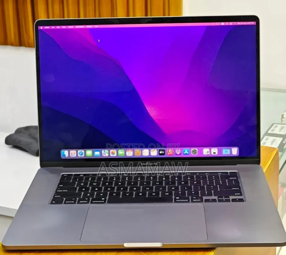 New Laptop Prostar Clevo P750DM2 16GB Intel Core i9 SSD 2T