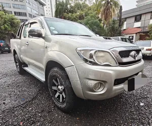 Toyota Hilux 2009 Silver