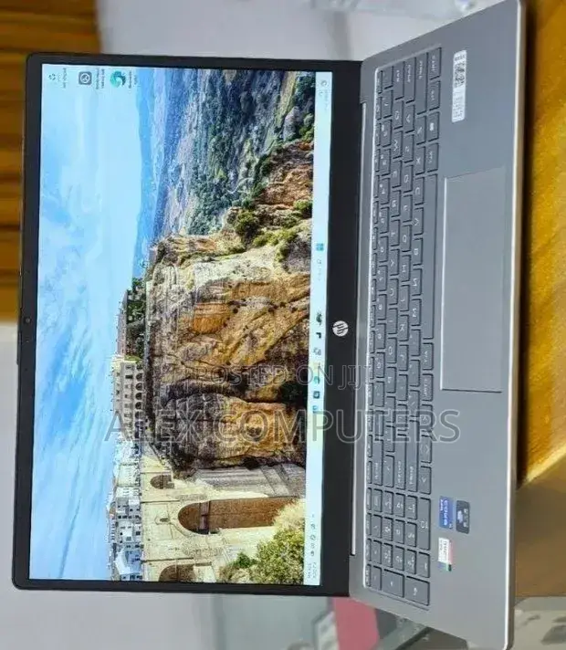 New Laptop HP Stream Notebook 16GB Intel Core i7 SSD 1T