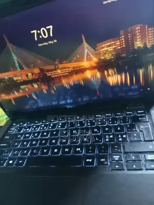 Laptop Dell Latitude 5310 128GB Intel Core i7 SSD 512GB