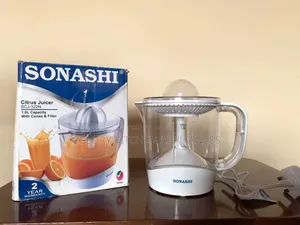 Sonashi Citrus Juicer