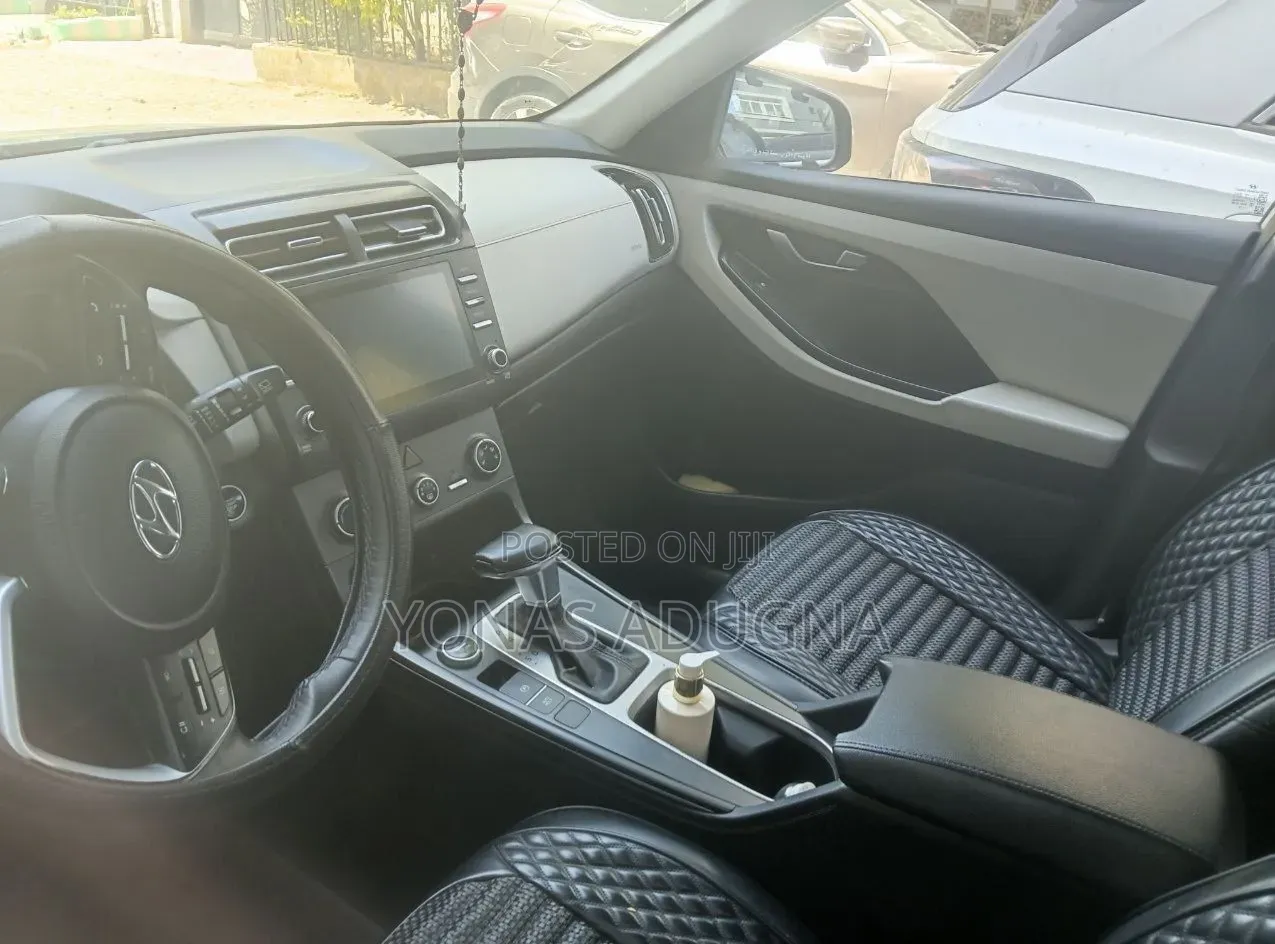 Hyundai Creta 2021 Silver