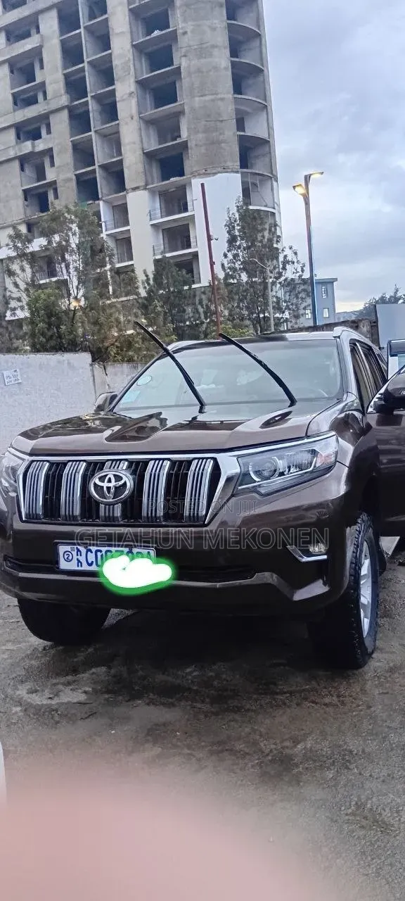 Toyota Land Cruiser 2011 Burgundy