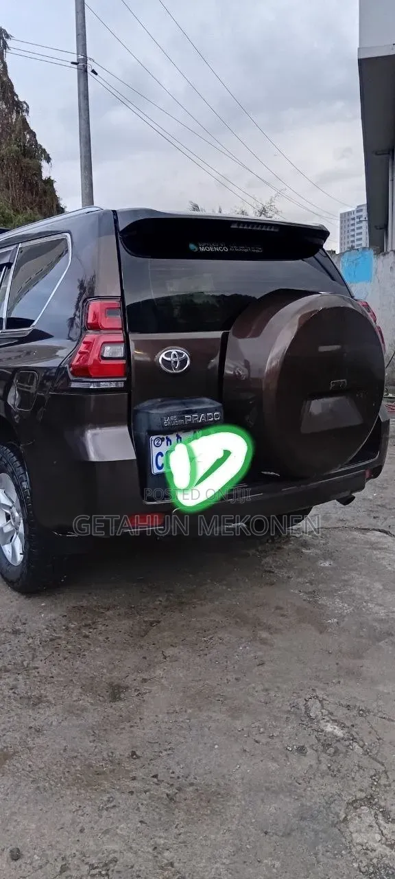 Toyota Land Cruiser 2011 Burgundy