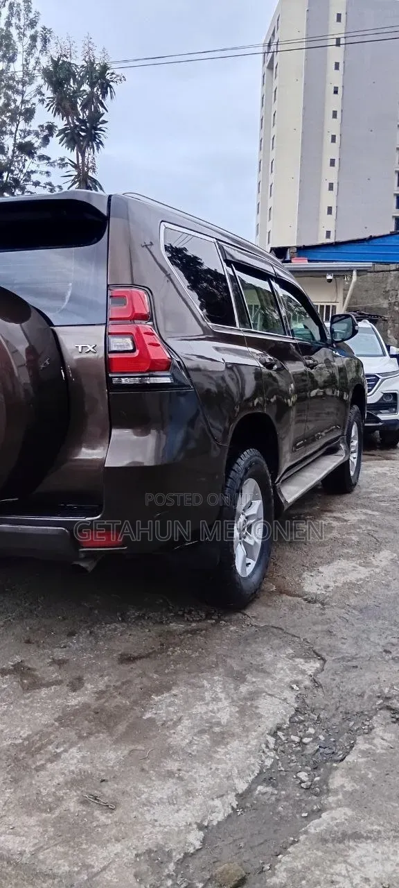 Toyota Land Cruiser 2011 Burgundy