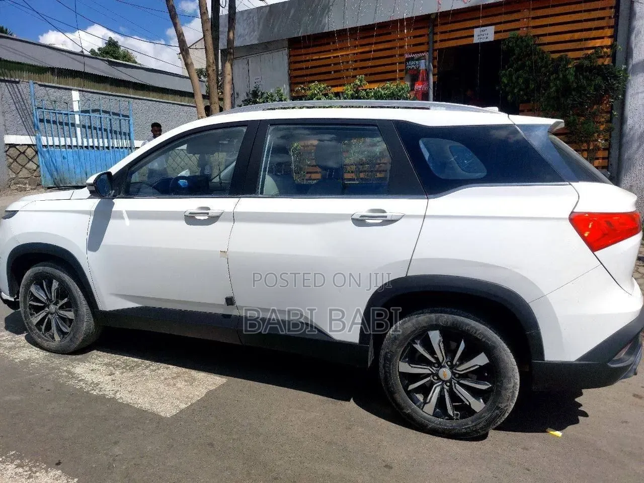 Chevrolet Captiva 2022 White