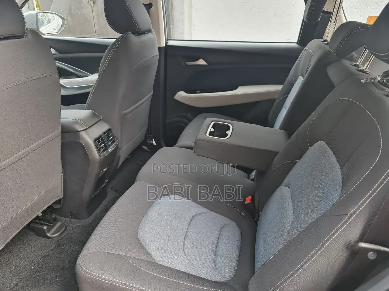 Chevrolet Captiva 2022 White