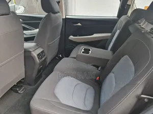 Chevrolet Captiva 2022 White