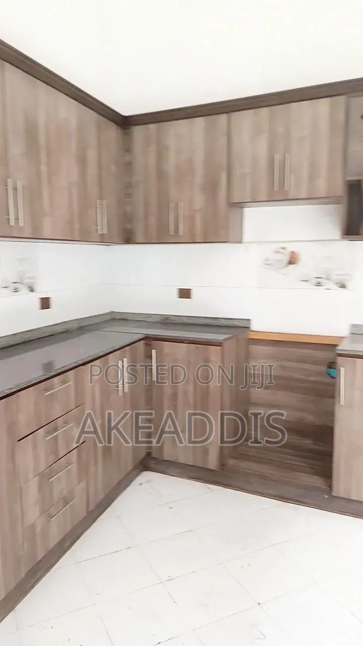 Furnished 6bdrm Villa in ሰሚት, Bole for sale