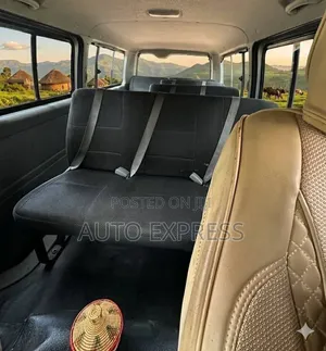 Toyota HiAce 2007 Silver