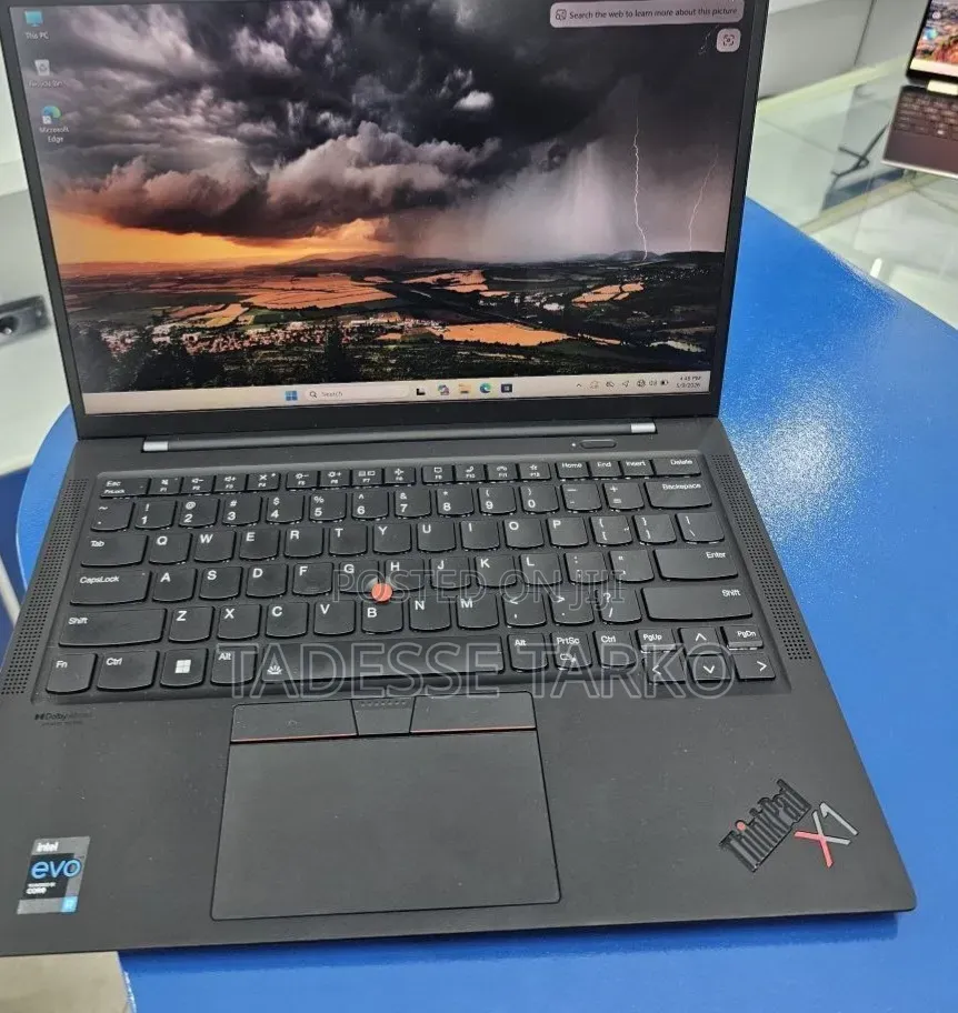 New Laptop Lenovo ThinkPad X1 Carbon 16GB Intel Core i7 SSD 512GB
