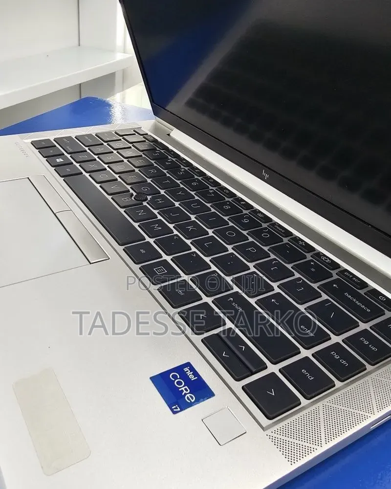 New Laptop HP EliteBook 840 G8 16GB Intel Core i7 SSD 512GB