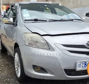Toyota Yaris 2010