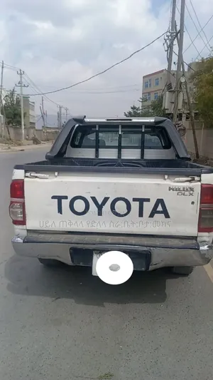 Toyota Hilux 2008 Off white