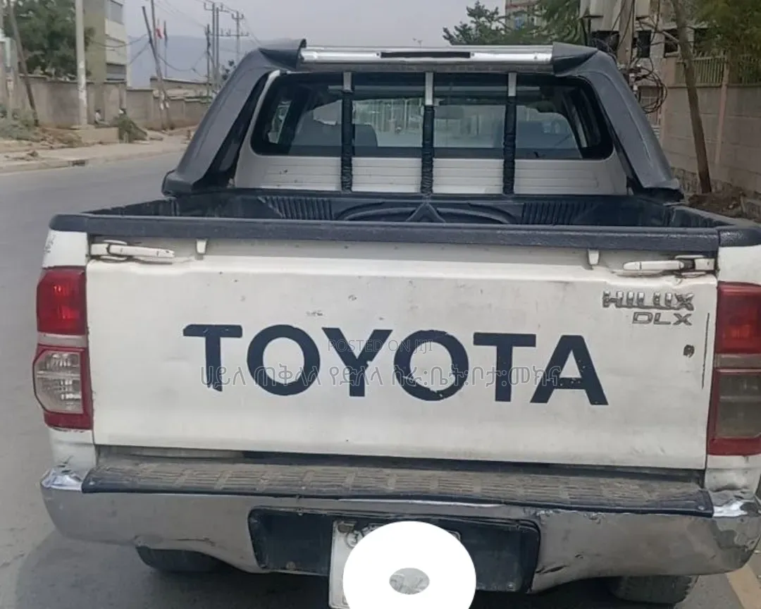 Toyota Hilux 2008 Off white