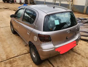 Toyota Yaris 2003 Gray