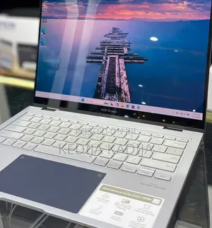 New Laptop Asus ZenBook 13 UX331UN 16GB Intel Core i7 SSD 512GB