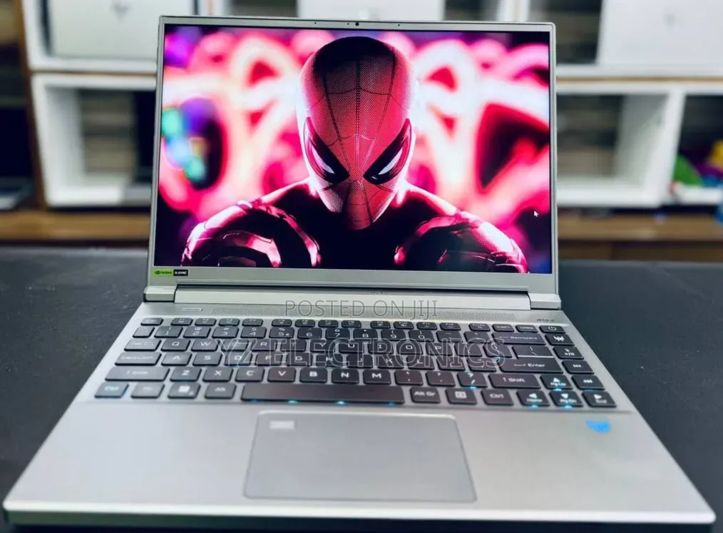 New Laptop Acer Aspire 1820PT 16GB Intel Core i7 SSD 1T