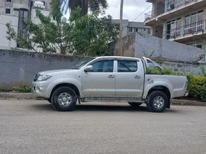 Toyota Hilux 2012 Silver